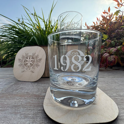 Verre à whisky personnalisé et son étui en bois avec couvercle dessous de verre